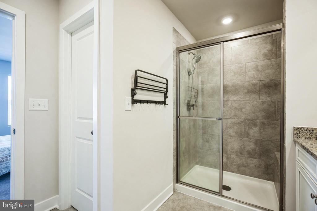 4165 BRODIE PL