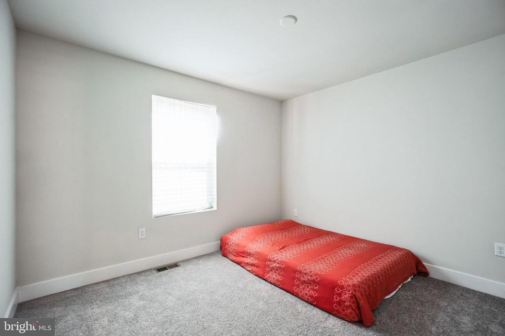 4165 BRODIE PL