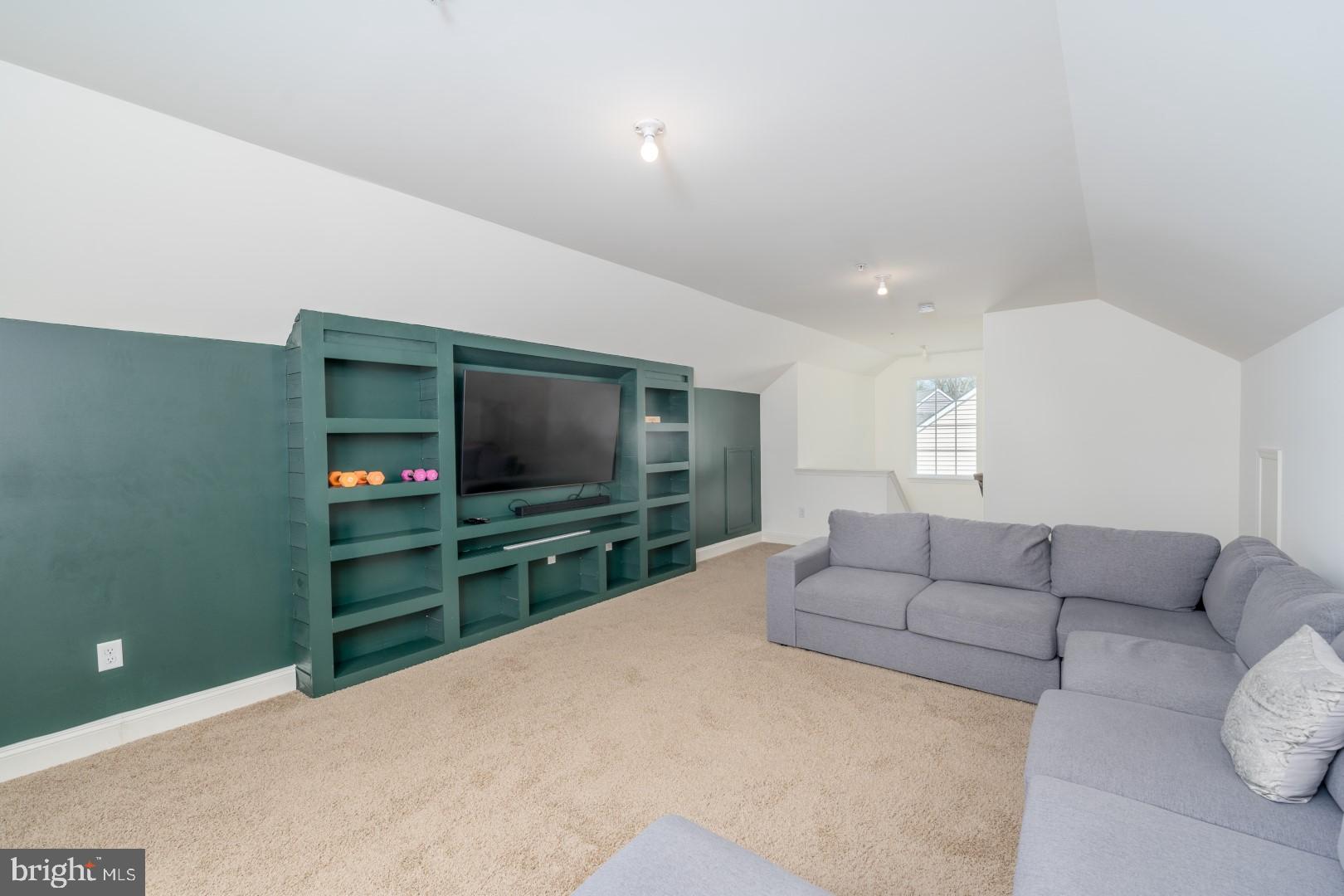 331 Morning Glory Dr