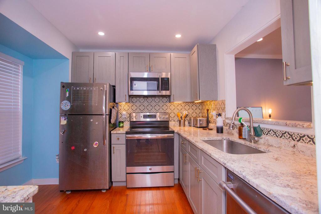 4623 Penzance Pl