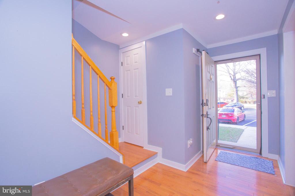 4623 Penzance Pl