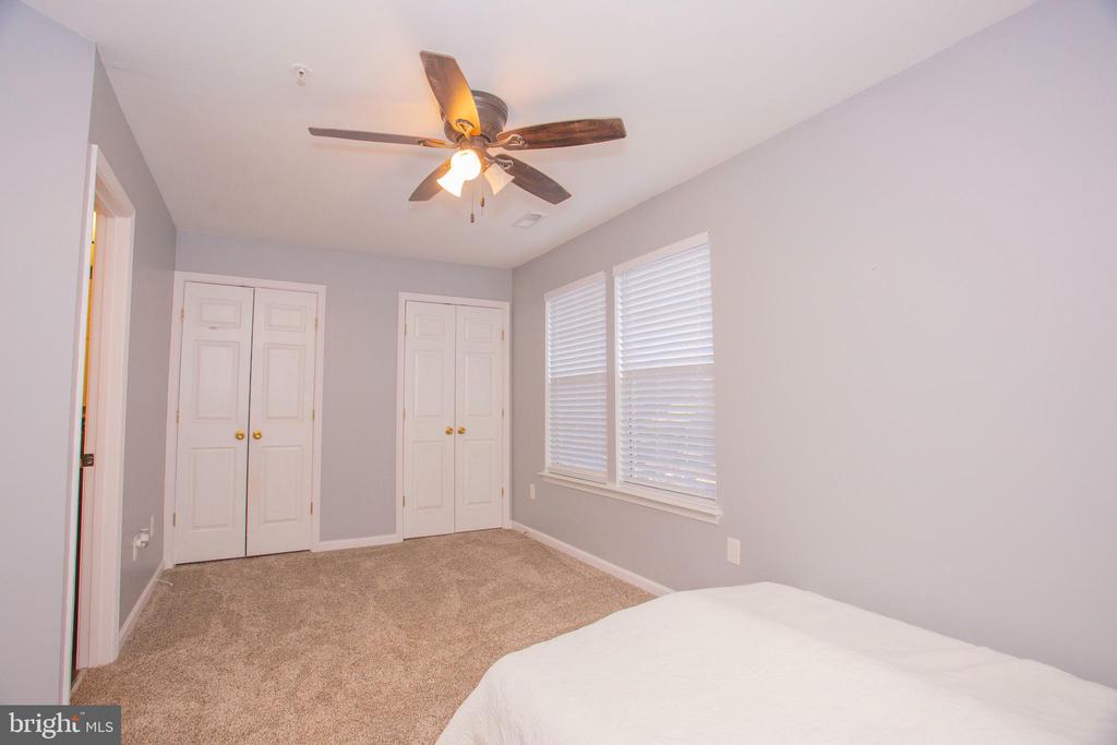 4623 Penzance Pl