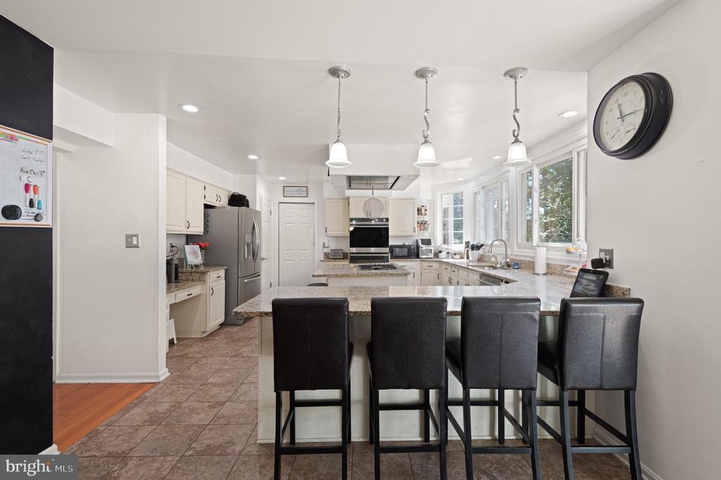 7912 WINGATE DRIVE