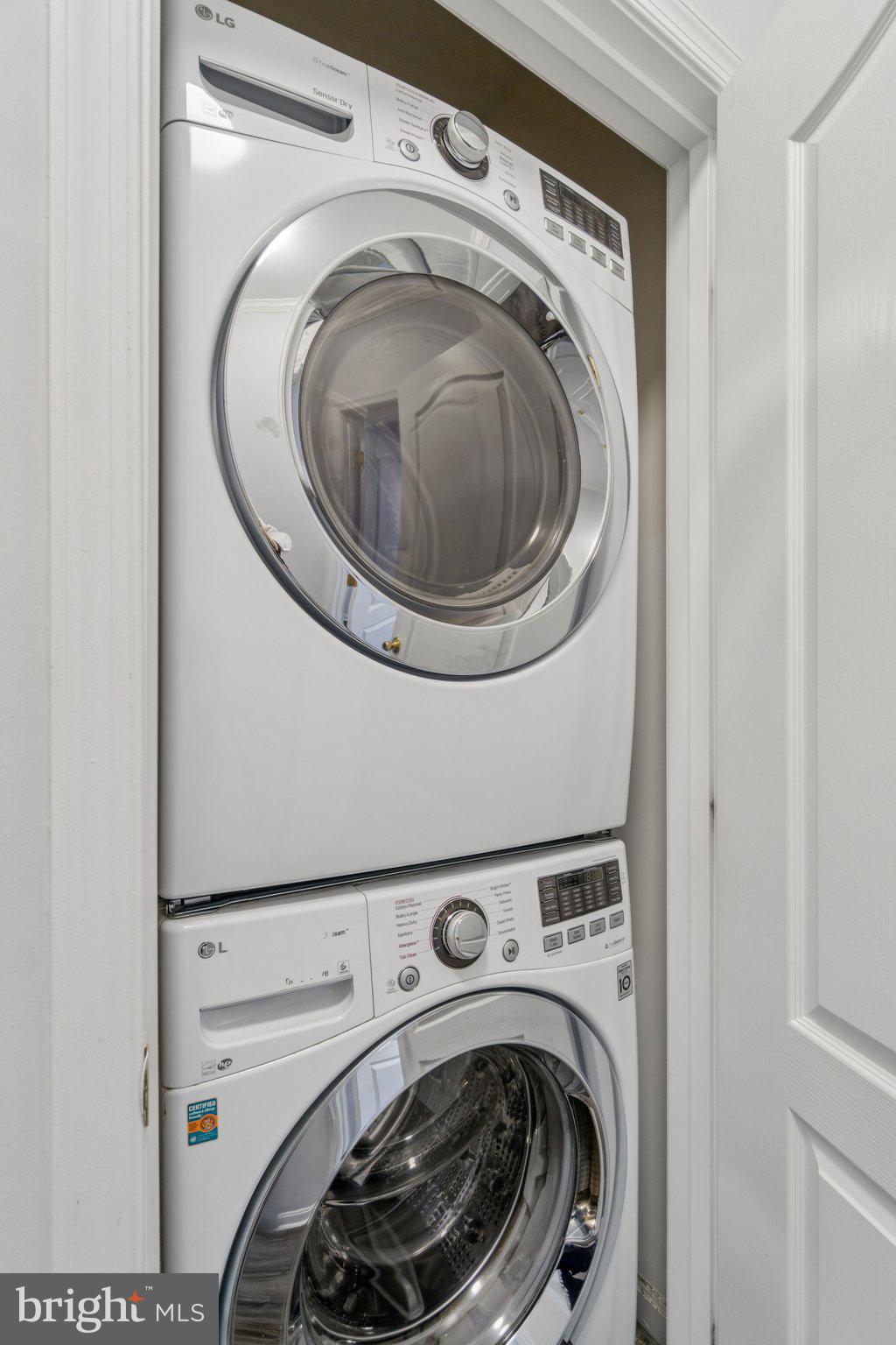 5611 HARTFIELD AVENUE