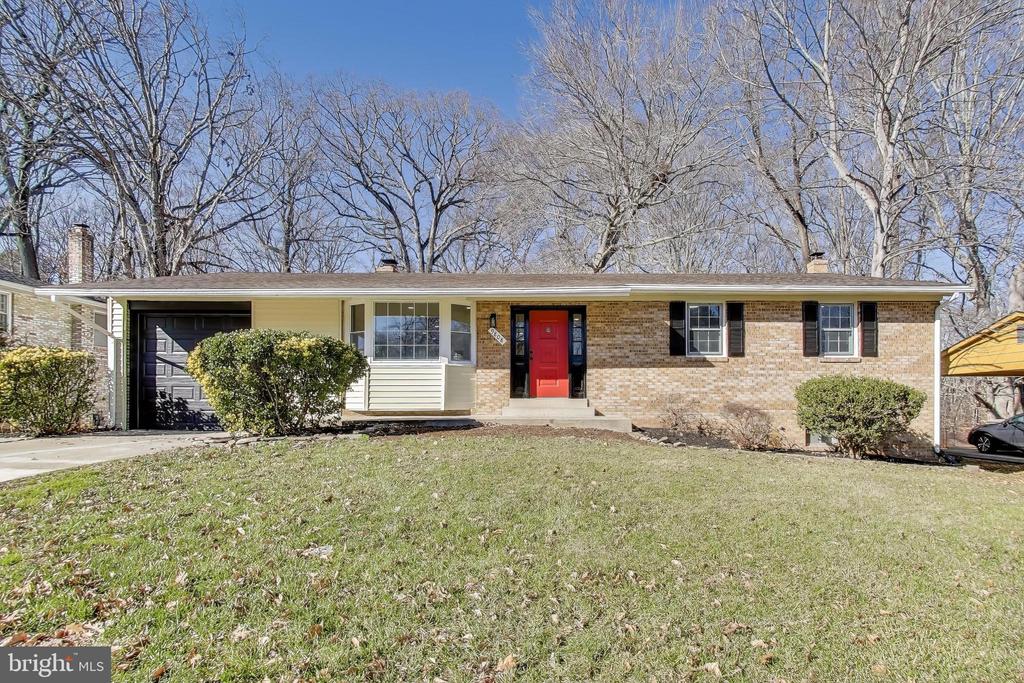 9808 WILLIAMSBURG DRIVE