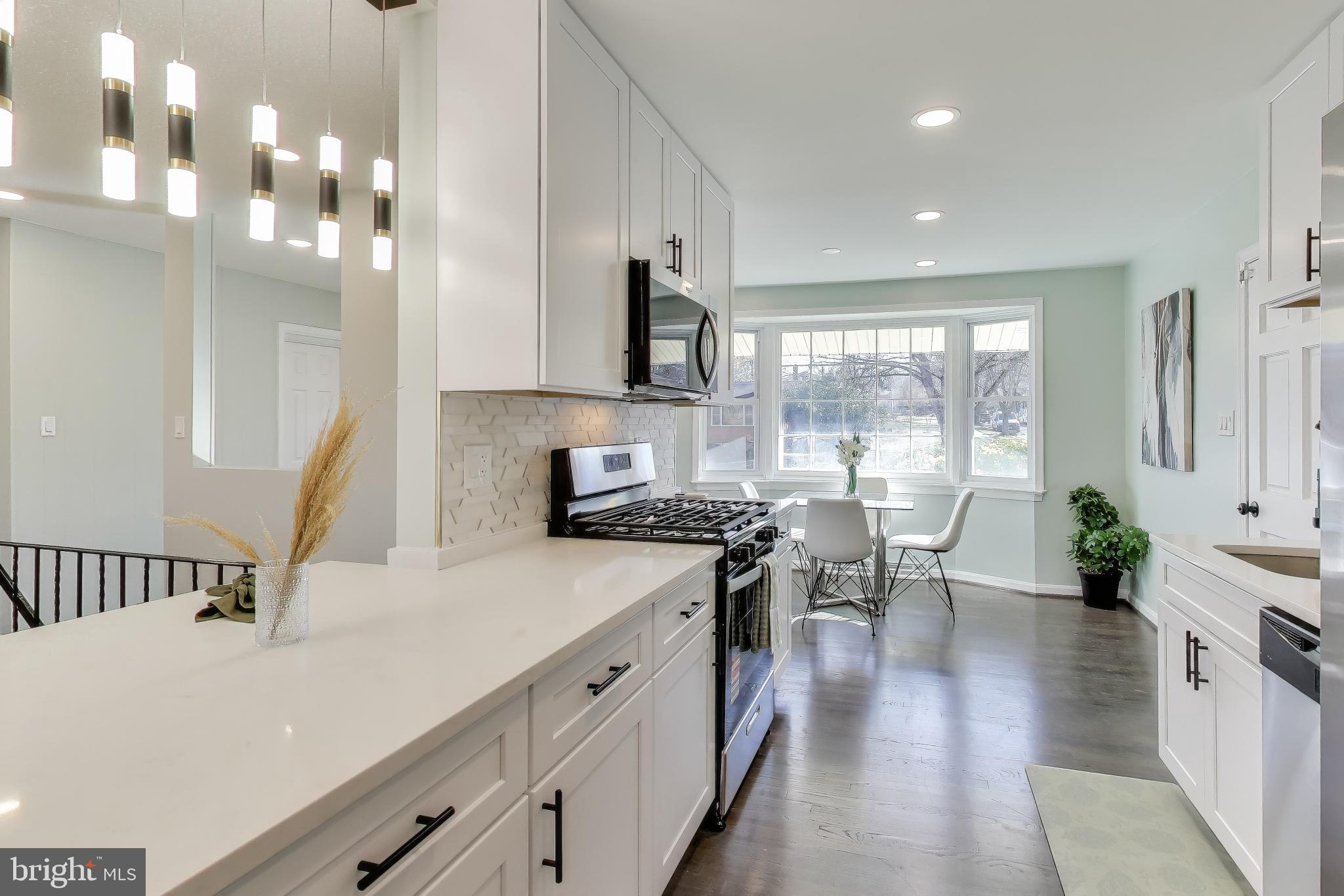 9808 WILLIAMSBURG DRIVE