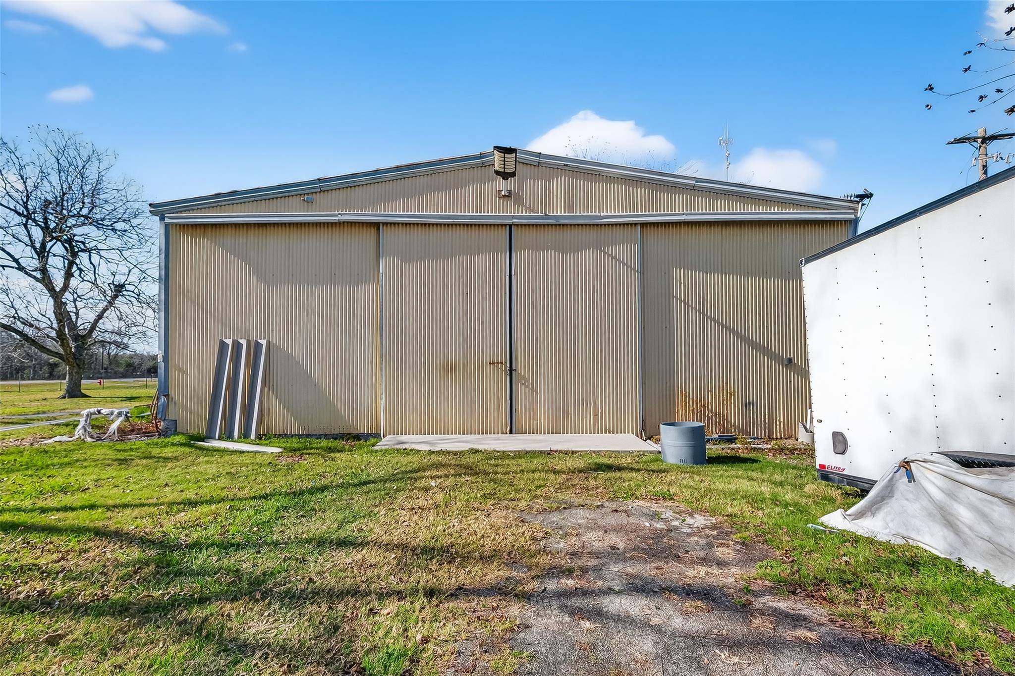 2900 W Highway 6