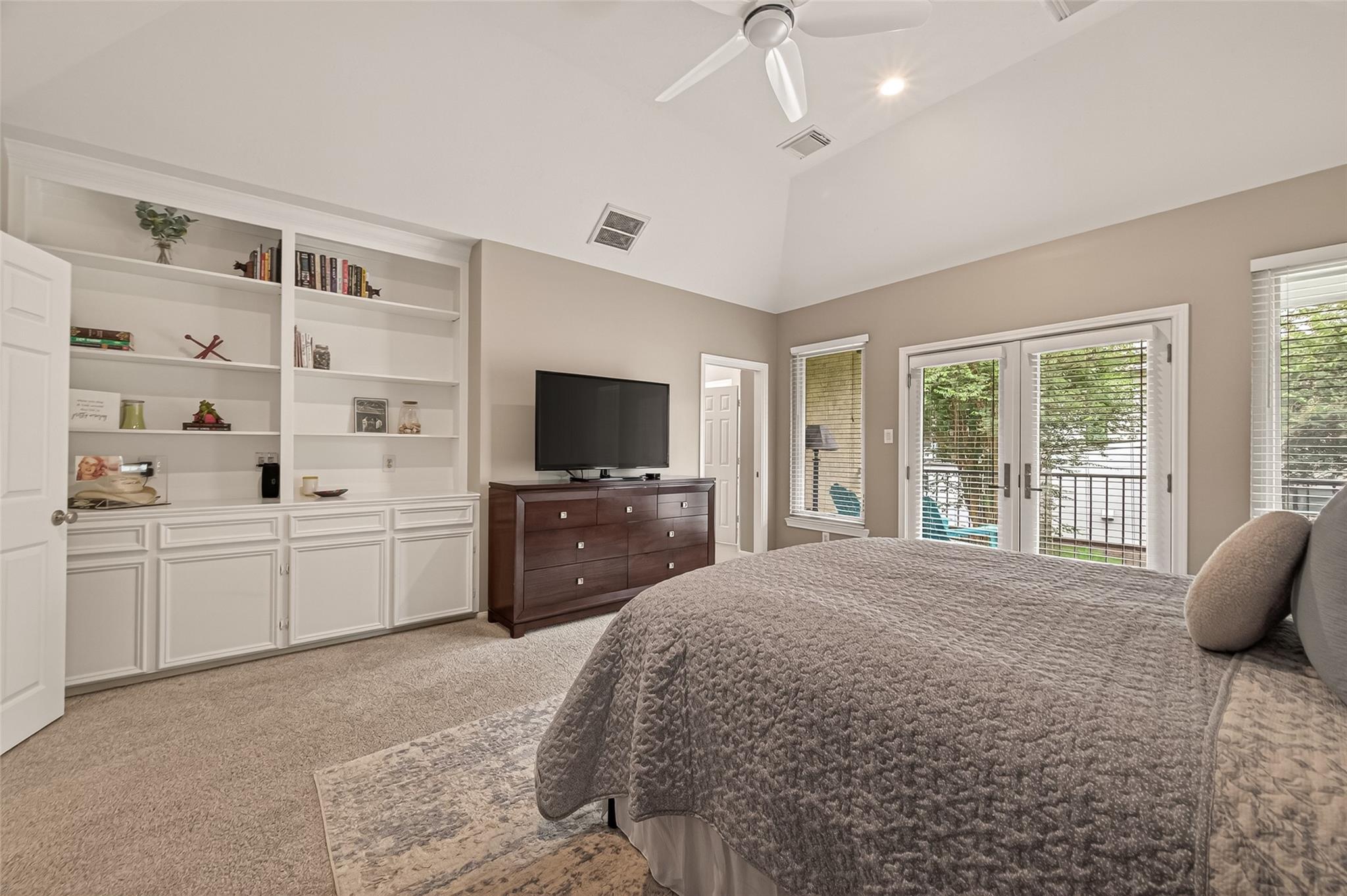 5335 Fairdale Lane