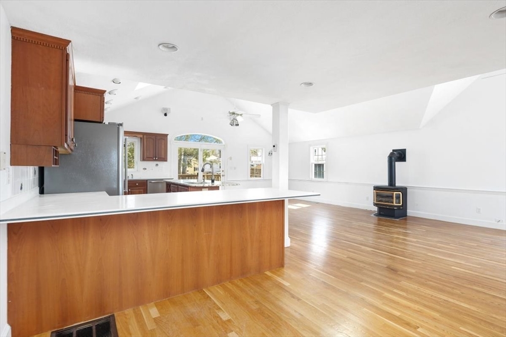 100 Holly Hill Cir