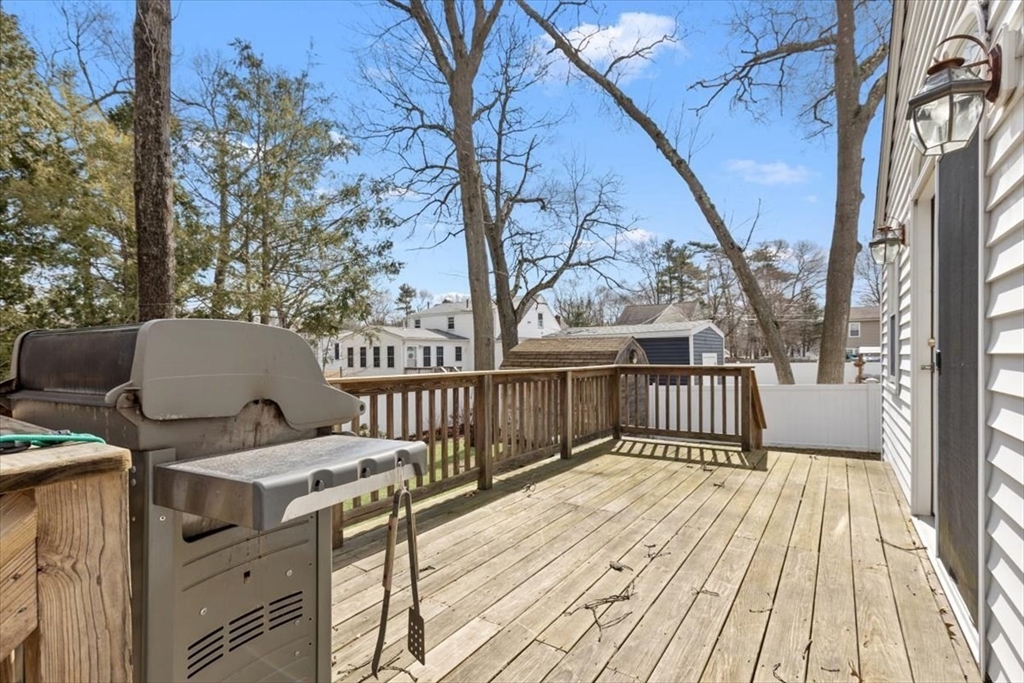100 Holly Hill Cir