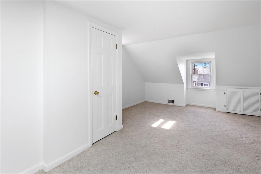100 Holly Hill Cir