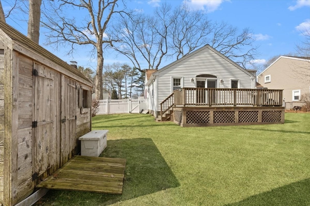 100 Holly Hill Cir