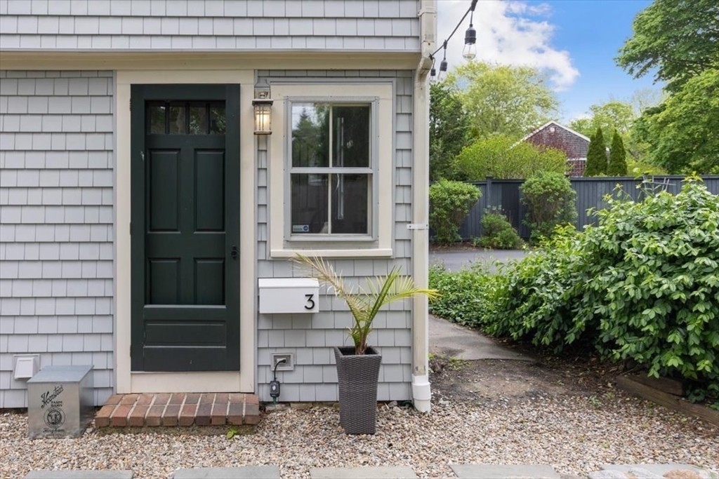 176 South Street # 3
