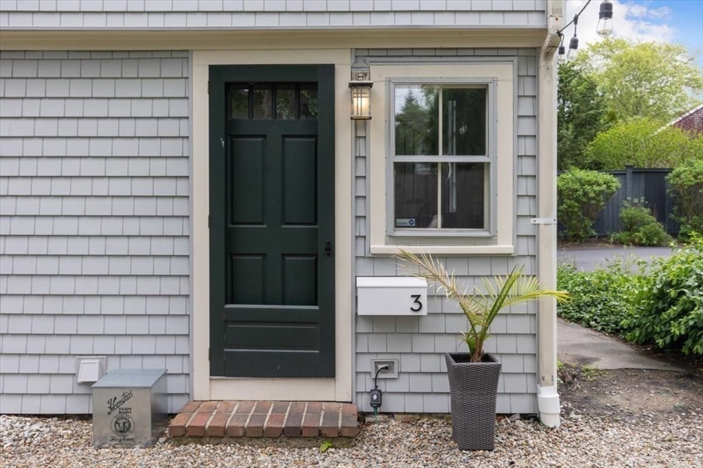 176 South Street # 3