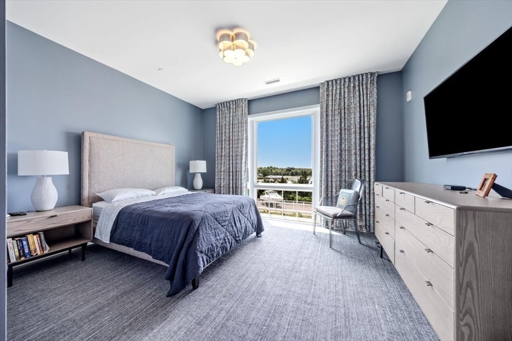10 Shipyard Drive # 312