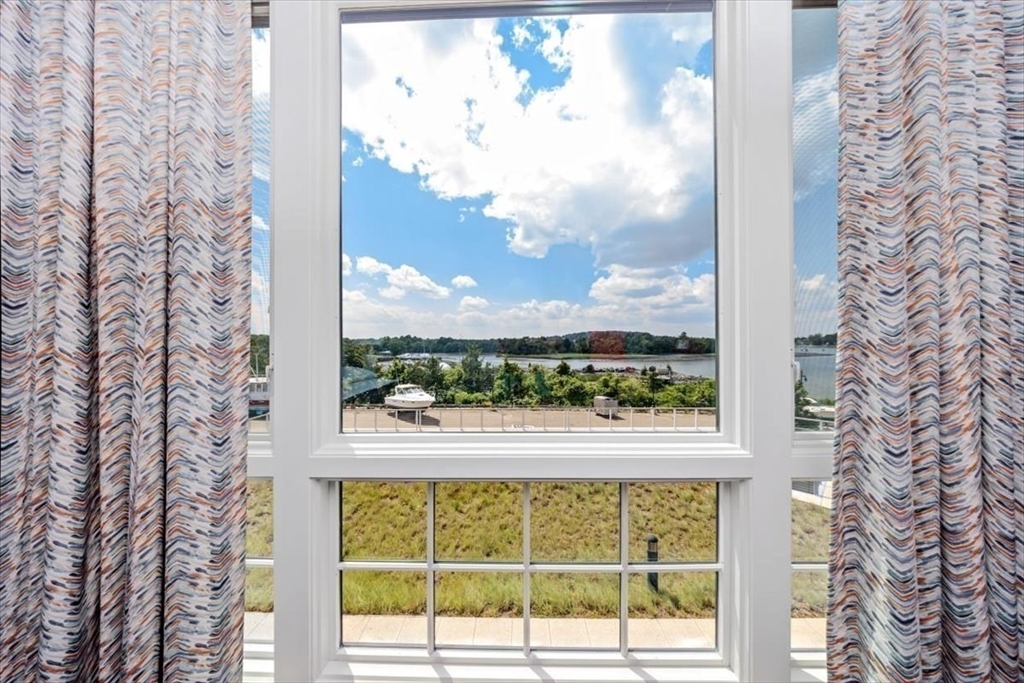 10 Shipyard Drive # 312