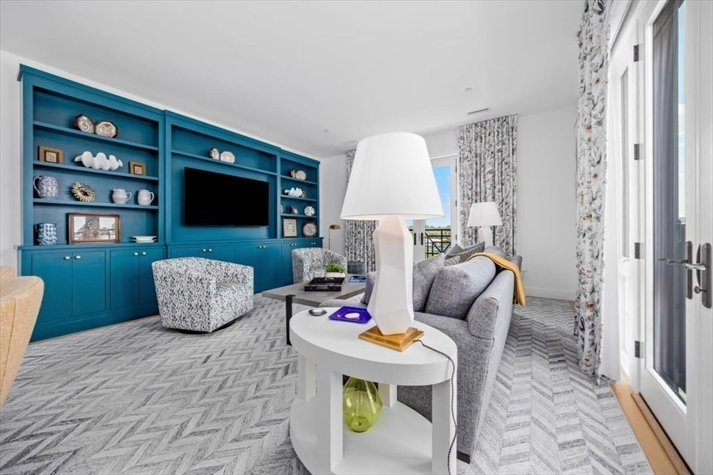 10 Shipyard Drive # 312