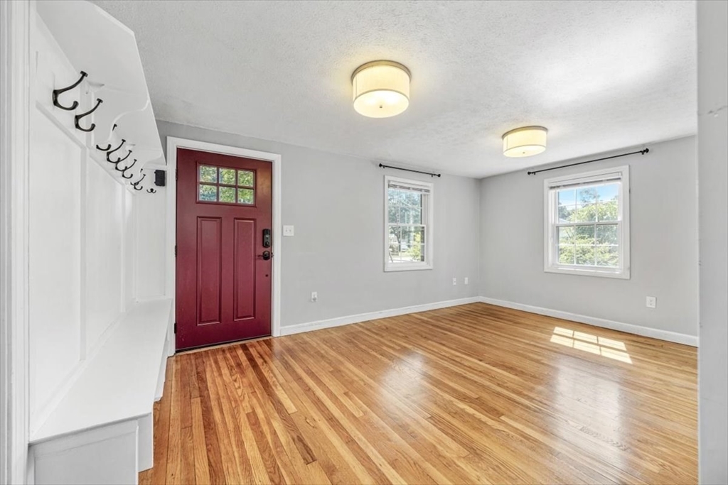 11 Thayer Ave
