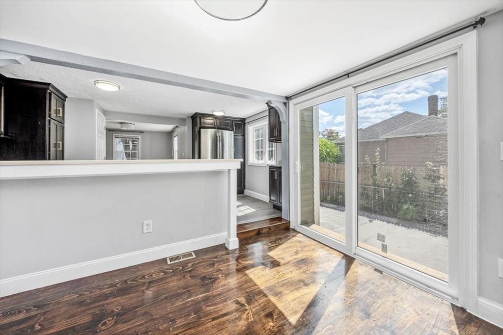 11 Thayer Ave
