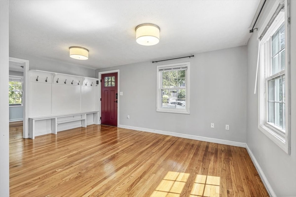 11 Thayer Ave