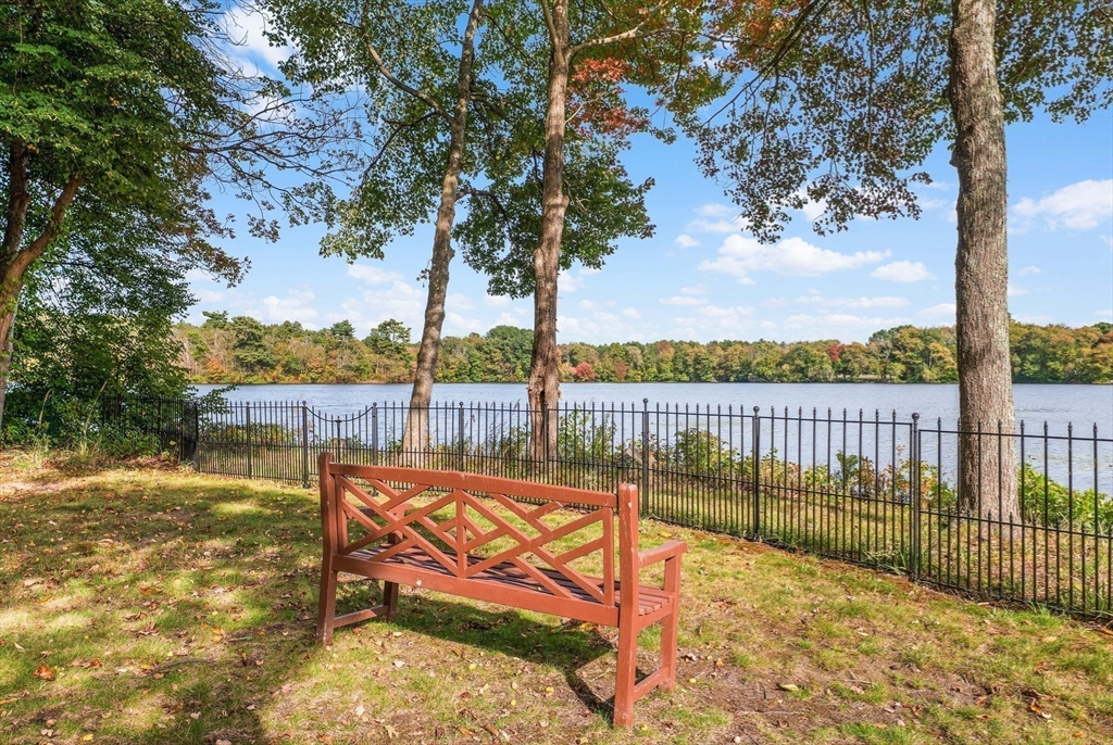 7 Assinippi Ave # 216