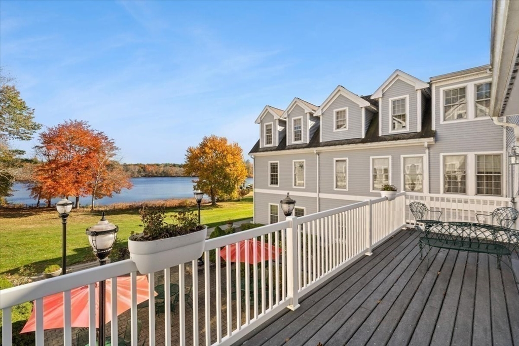 7 Assinippi Ave # 216