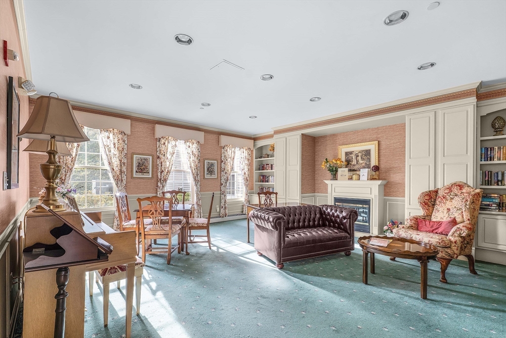 7 Assinippi Ave # 216