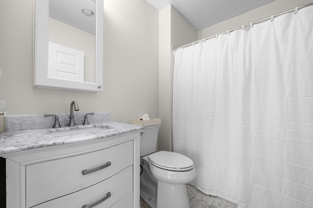 7 Assinippi Ave # 216