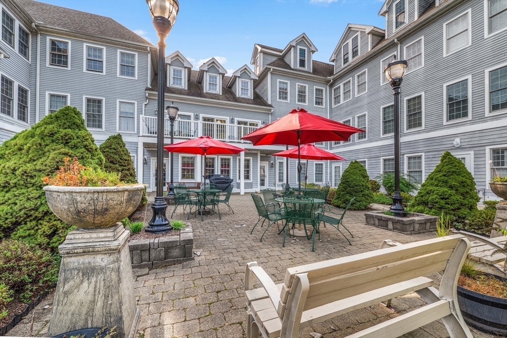 7 Assinippi Ave # 216