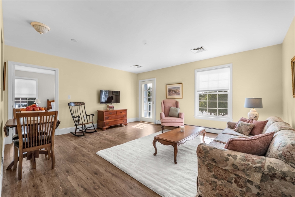 7 Assinippi Ave # 216