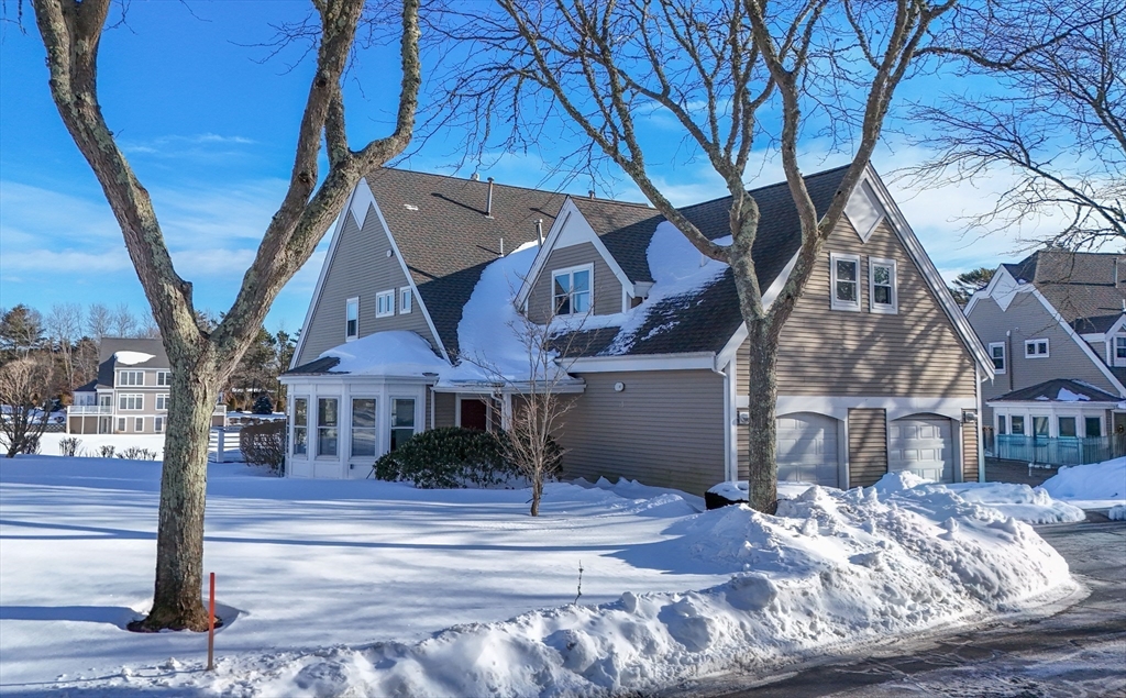 13 Bay Pointe Dr Ext