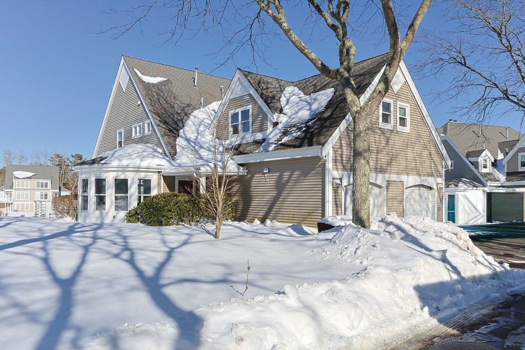13 Bay Pointe Dr Ext