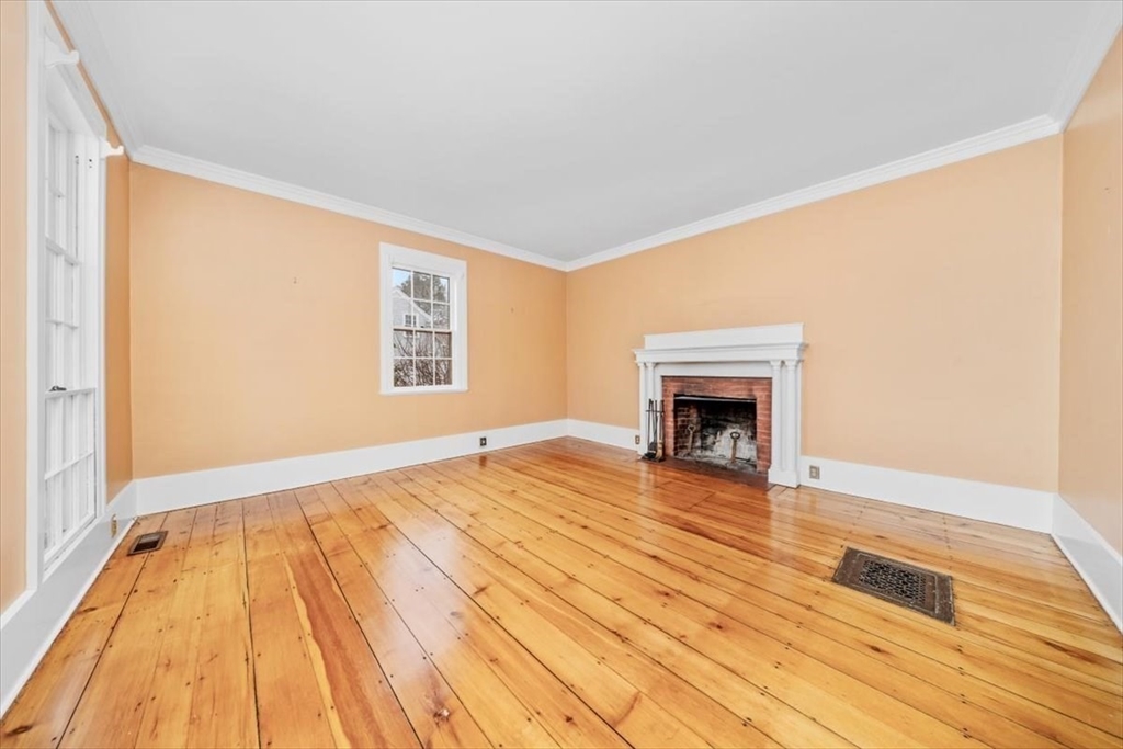 59 Cottage St