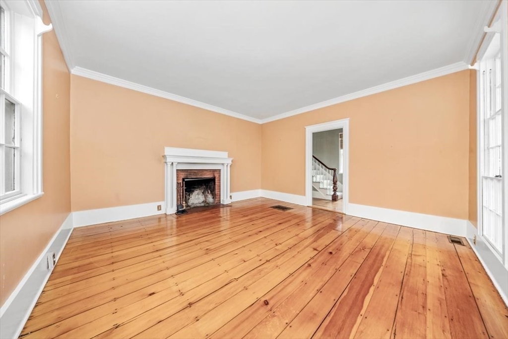 59 Cottage St