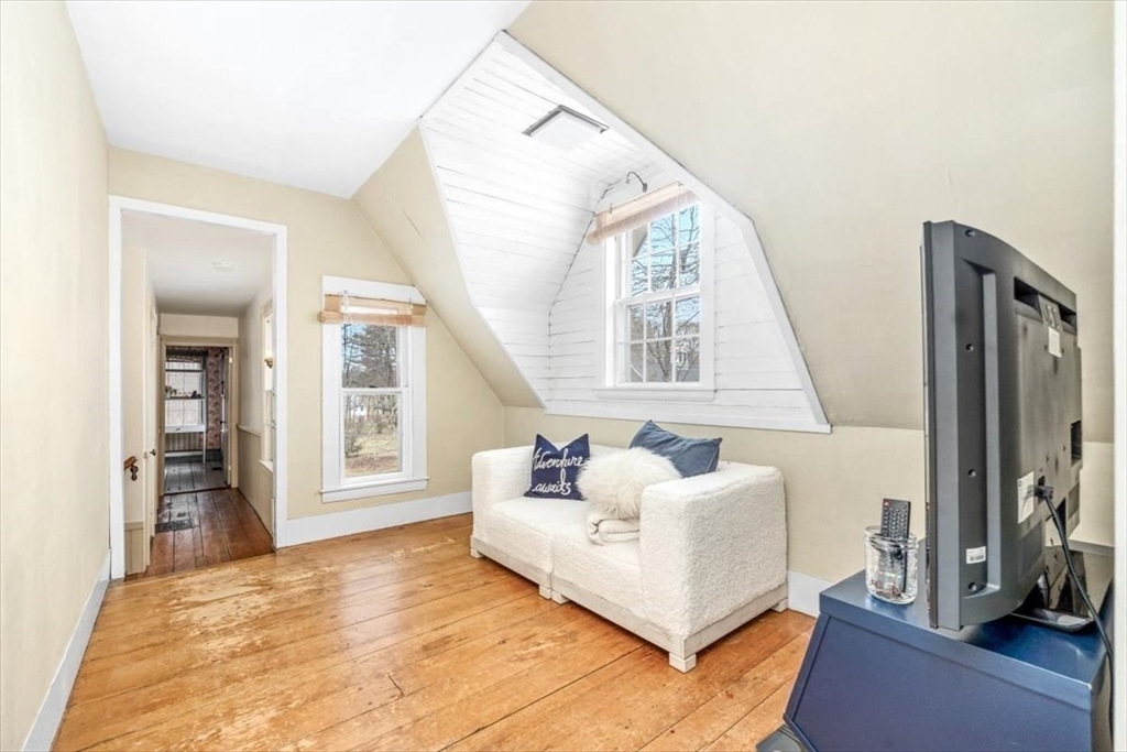 59 Cottage St