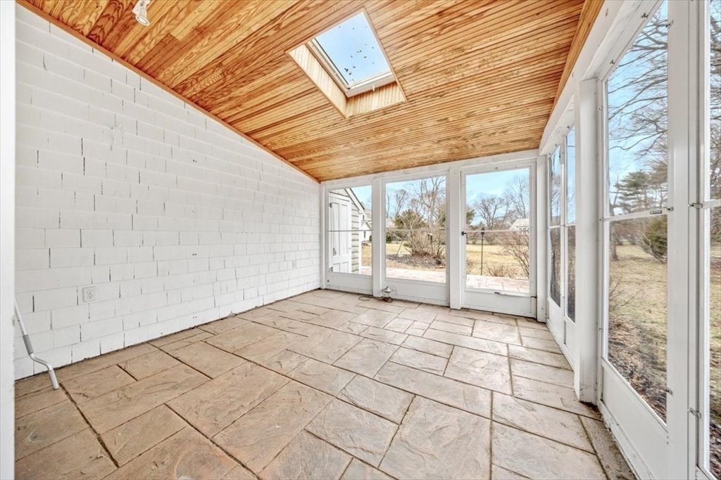 59 Cottage St
