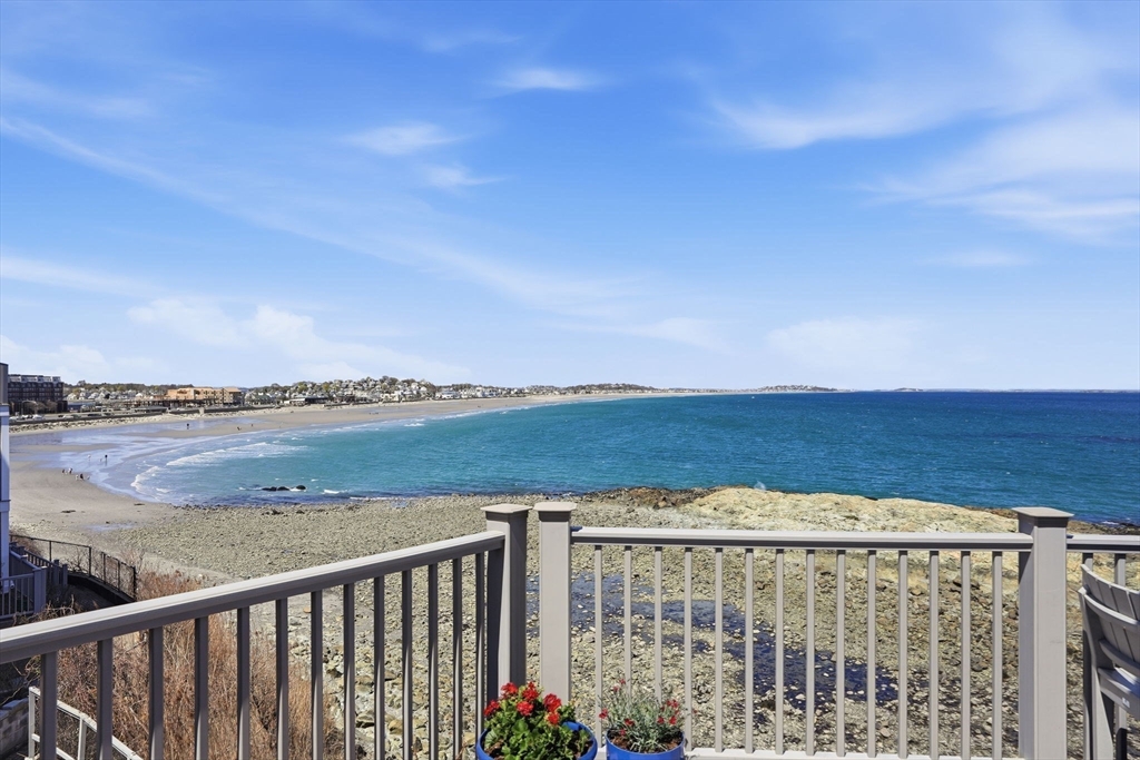 14 Oceanside Dr # 14