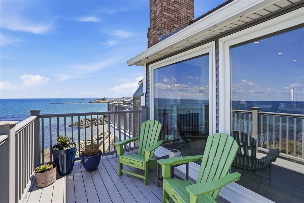 14 Oceanside Dr # 14