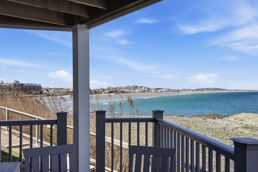 14 Oceanside Dr # 14