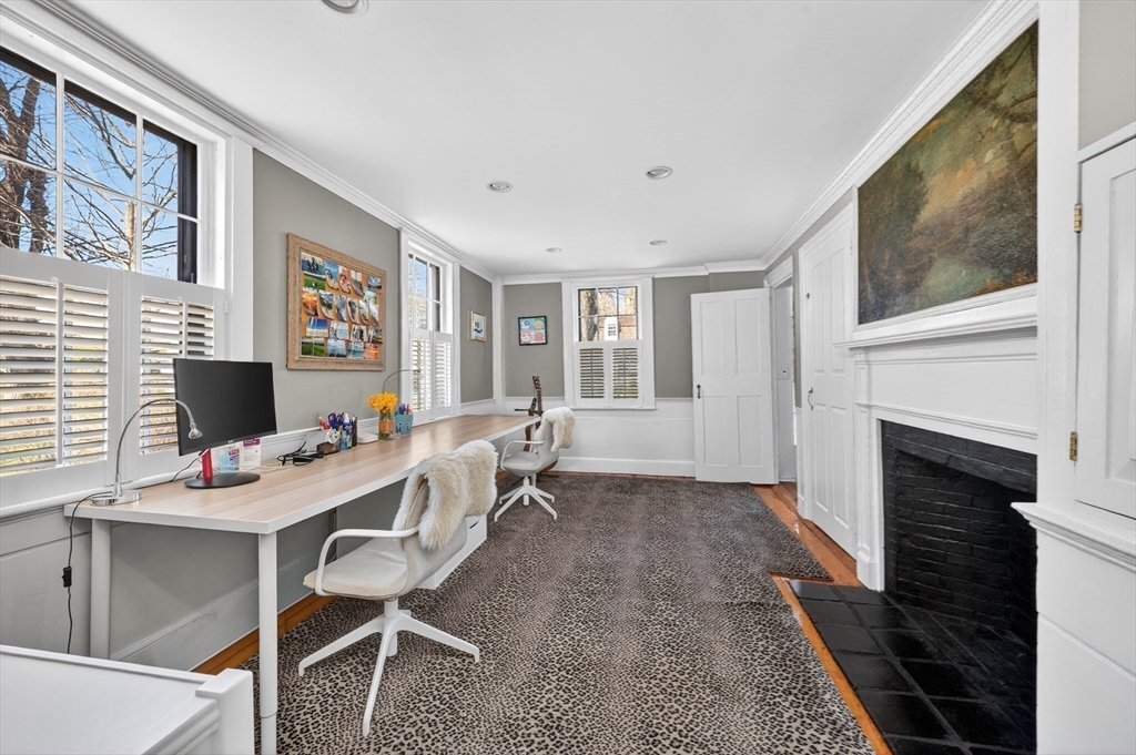 29 Pleasant St