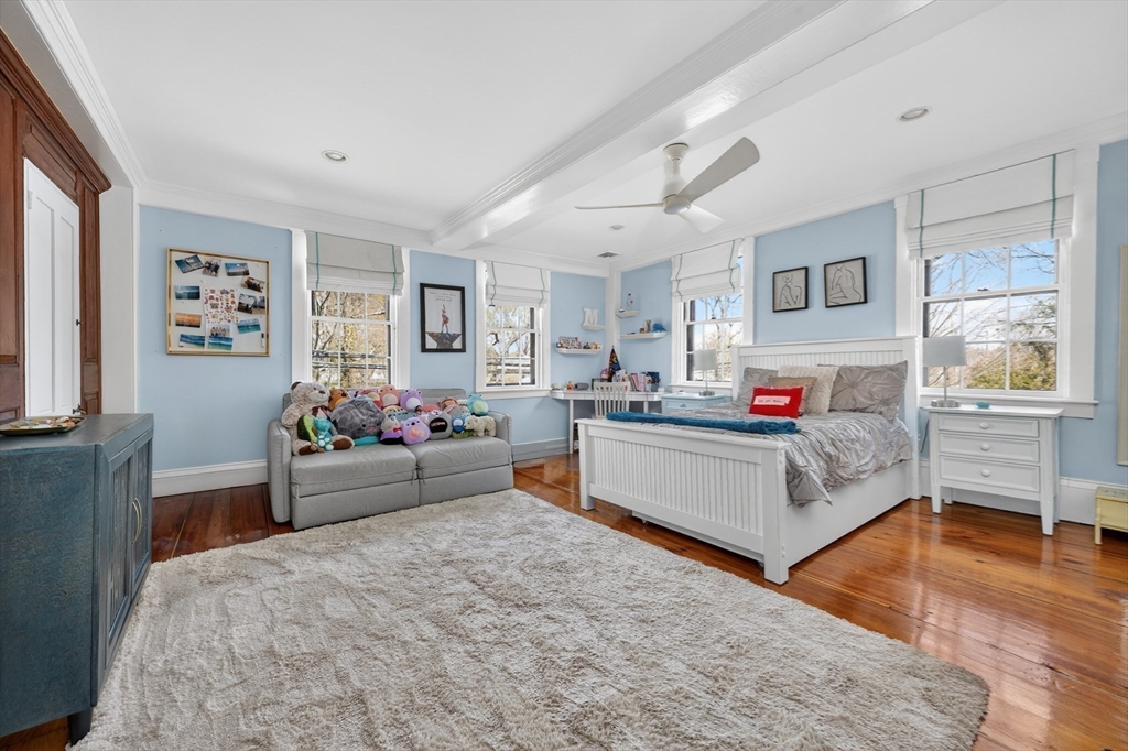 29 Pleasant St