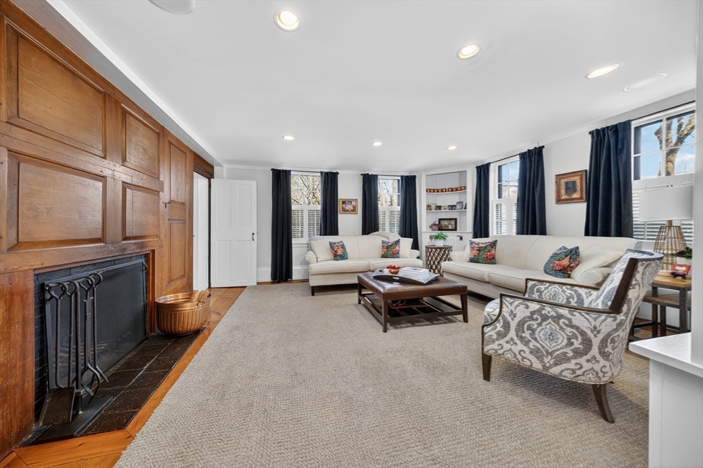 29 Pleasant St