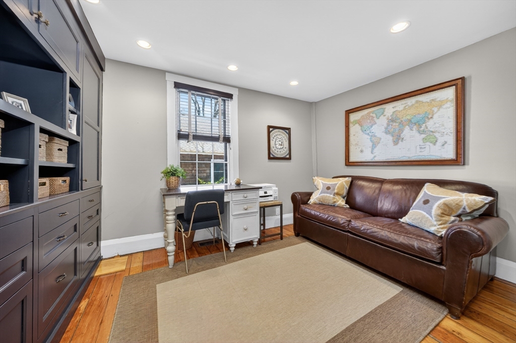 29 Pleasant St