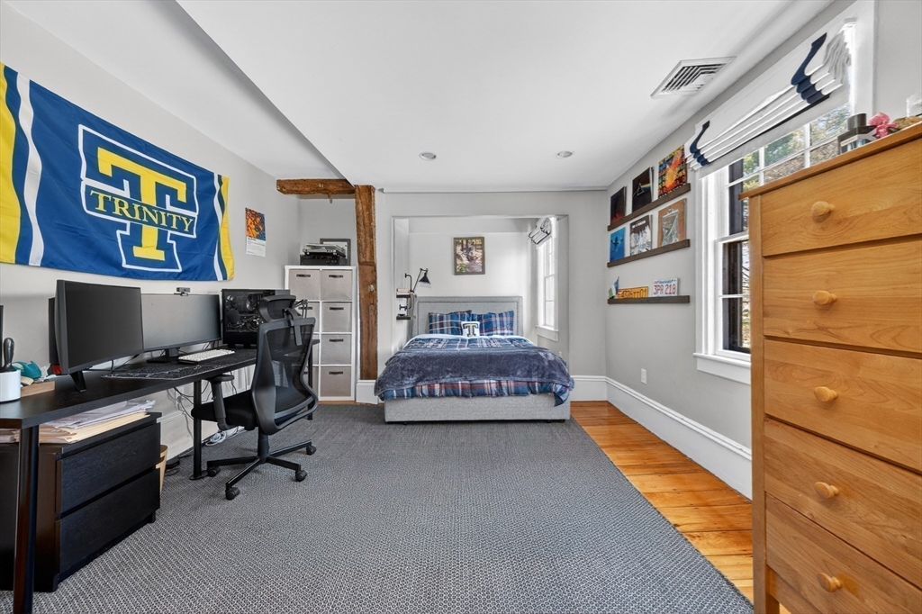 29 Pleasant St