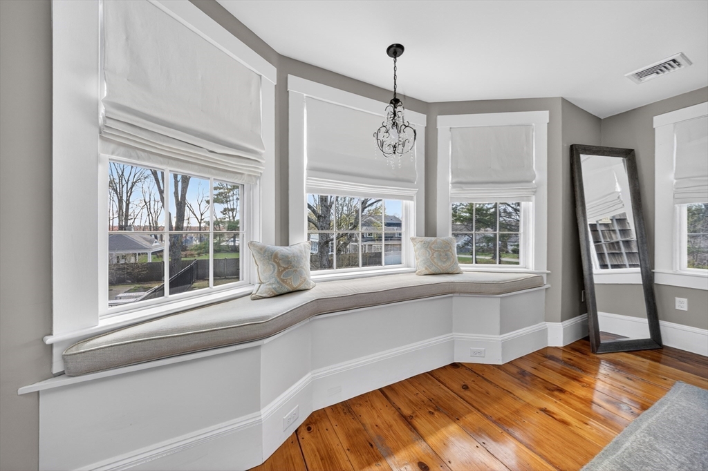 29 Pleasant St