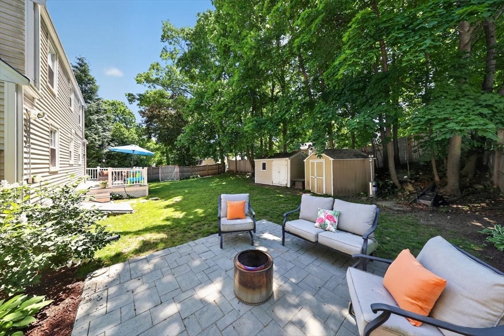 52 Gerard Rd