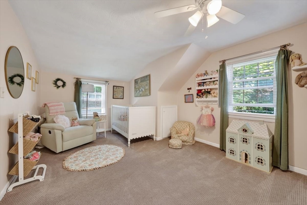 52 Gerard Rd