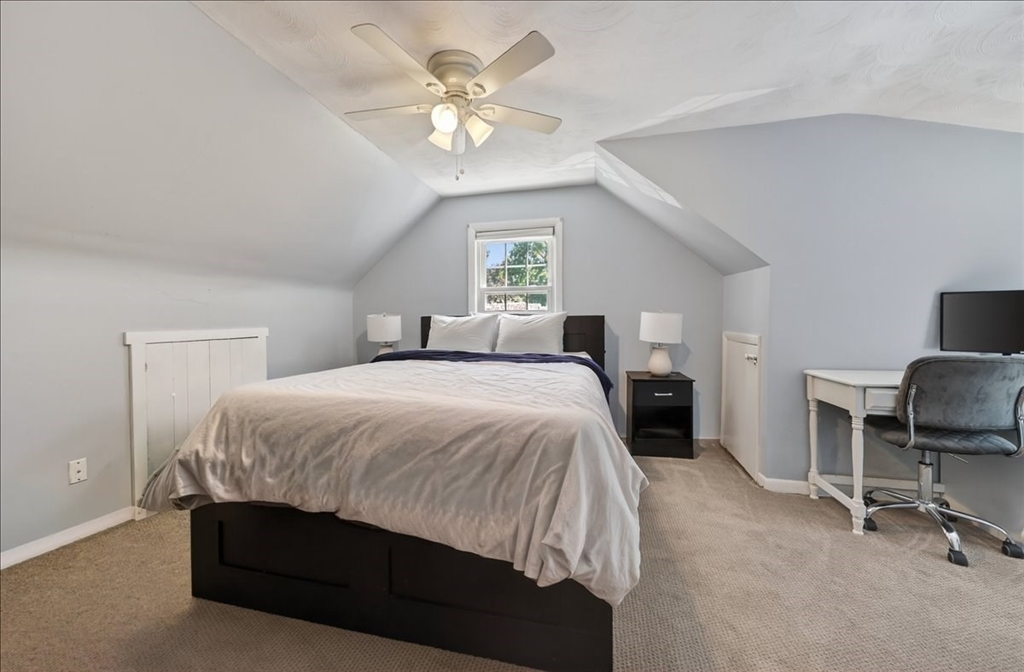 52 Gerard Rd