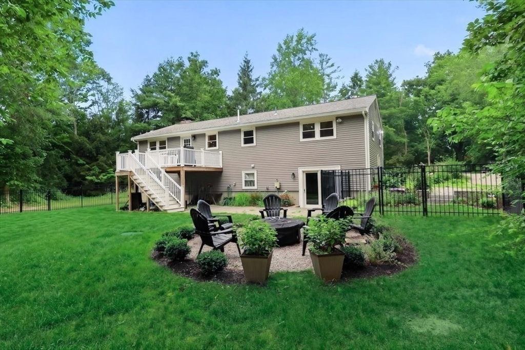 4 Pleasant St