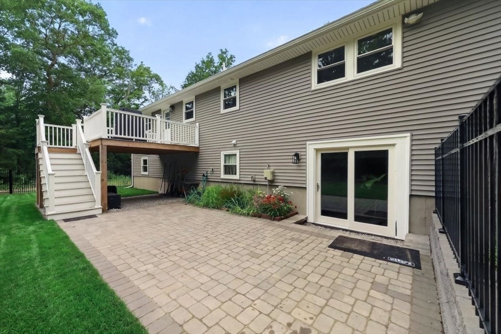 4 Pleasant St